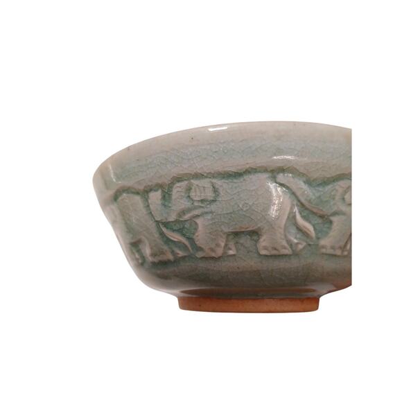 Set of 4 Baan Celadon ELEPHANTS Soup Bowls Green Glaze Pottery Rice Thailand - Picture 4 of 16